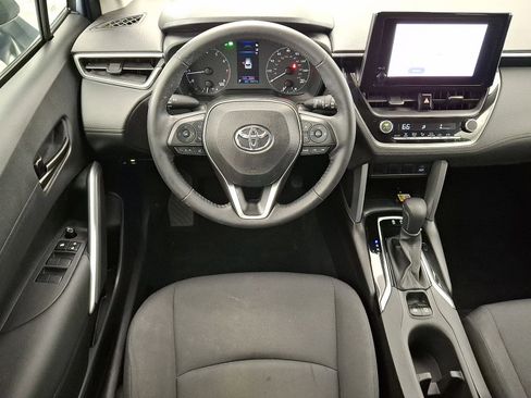 Certified 2023 Toyota Corolla Cross LE AWD/4WD image 12