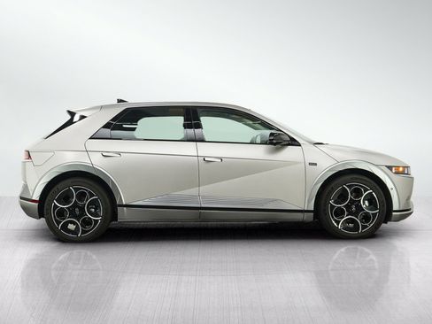 Used 2024 Hyundai Ioniq 5 Limited AWD/4WD image 6
