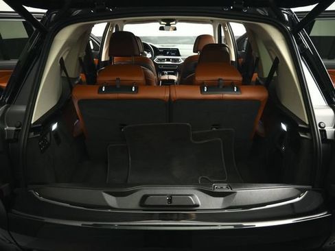Used 2022 BMW X7 xDrive40i w/ Executive Package AWD/4WD image 64