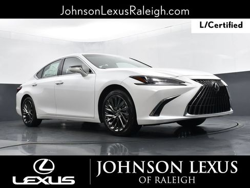 Certified 2025 Lexus ES 300h Ultra Luxury FWD image 15