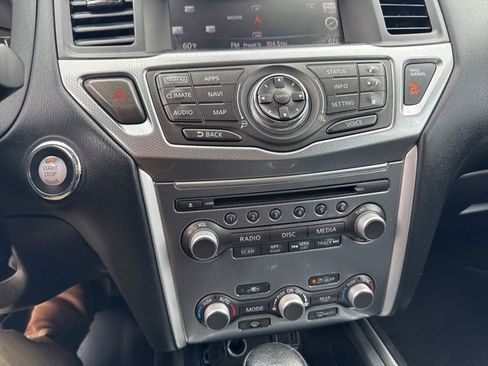 Used 2019 Nissan Pathfinder SL FWD image 21