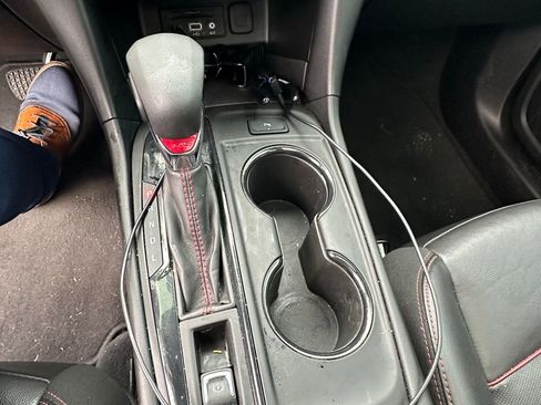 Used 2022 Chevrolet Equinox RS w/ RS Leather Package image 14