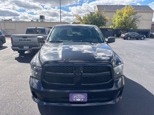 Used 2018 RAM 1500 Express w/ Black Ram 1500 Express Group AWD/4WD image 4