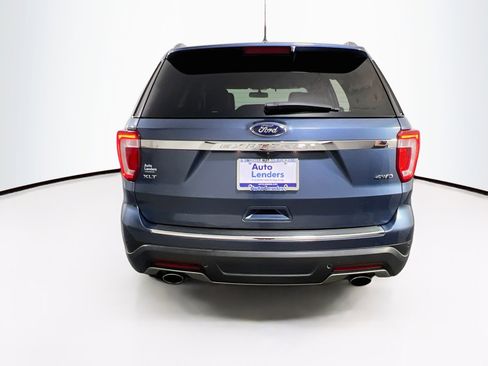 Used 2018 Ford Explorer XLT w/ Equipment Group 202A AWD/4WD image 6