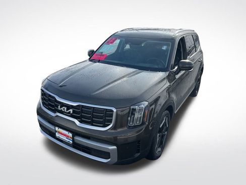 Certified 2023 Kia Telluride S w/ S Sunroof Package image 36