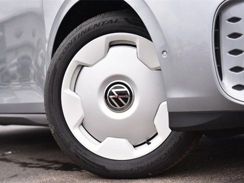 New 2025 Volkswagen ID. Buzz 1st Edition image 3