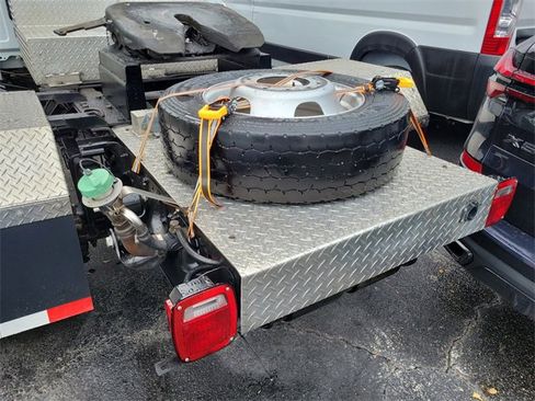 Used 2023 RAM 4500 SLT w/ Quick Order Package 2YG SLT image 5