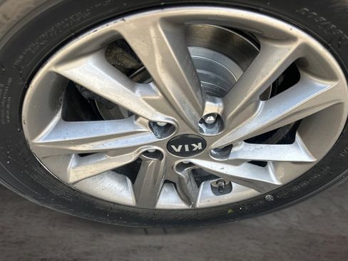 Used 2020 Kia Optima LX FWD image 16