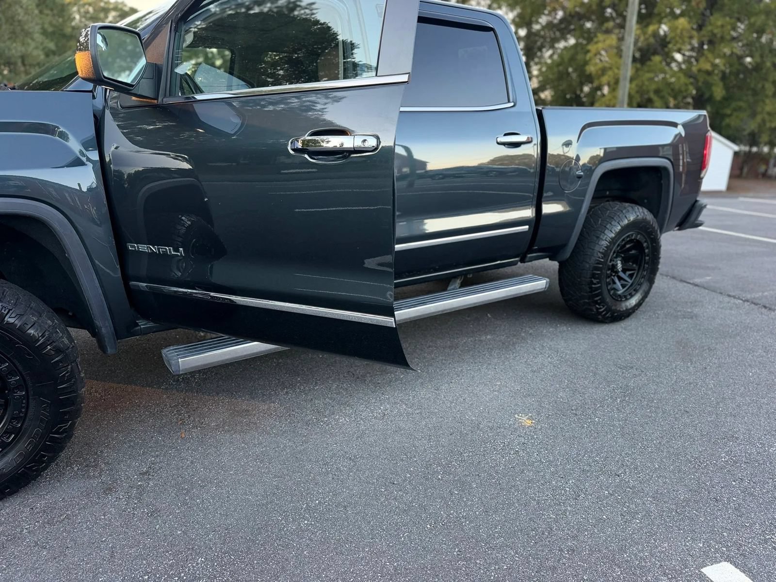 Used 2018 GMC Sierra 1500 Denali w/ Denali Ultimate Package AWD/4WD image 10