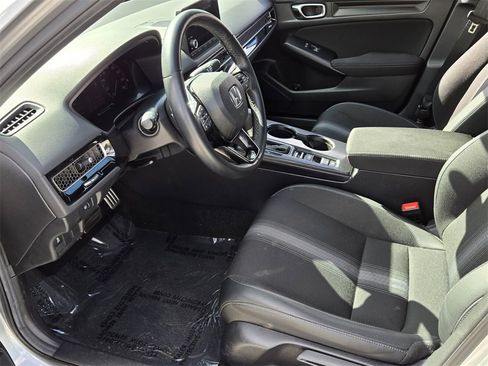 Used 2025 Honda Civic Sport image 11