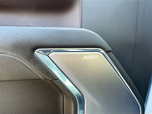 Used 2024 GMC Sierra 3500 Denali w/ Denali Reserve Package image 10