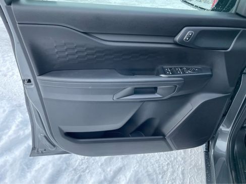 Used 2025 Ford Ranger XL image 13