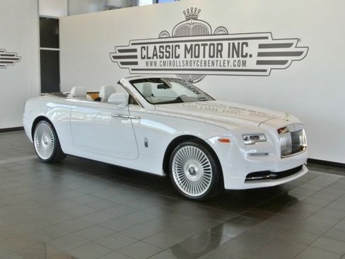 Used 2019 Rolls-Royce Dawn image 1