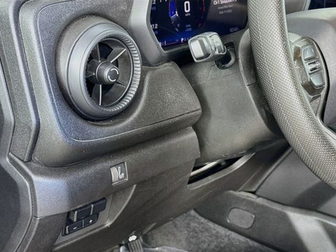 Used 2025 Chevrolet Colorado W/T w/ Advanced Trailering Package RWD image 12