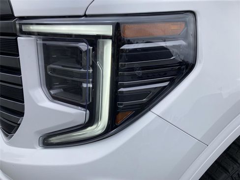 New 2026 GMC Sierra 1500 AT4 w/ AT4 Premium Package image 12