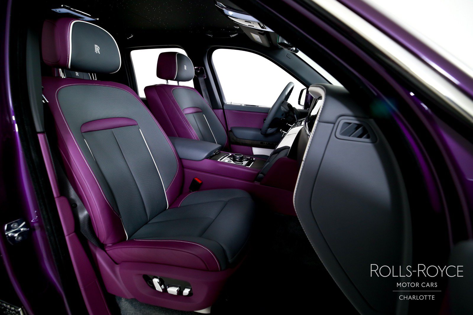Certified 2025 Rolls-Royce Cullinan AWD/4WD image 36