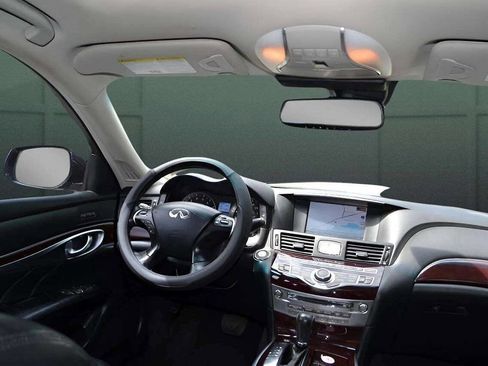 Used 2015 INFINITI Q70 3.7 image 26