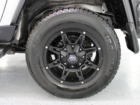 Used 2008 Toyota FJ Cruiser 2WD image 72