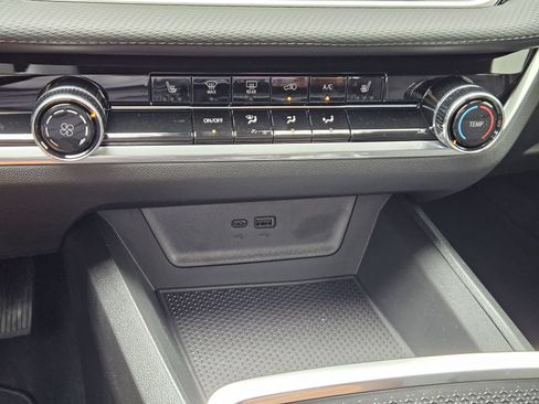 New 2027 Chevrolet Equinox LT FWD image 20