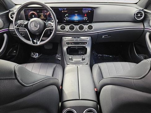 Used 2022 Mercedes-Benz E 350 Sedan image 17