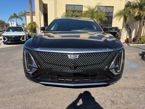 Certified 2024 Cadillac Lyriq Luxury w/ LPO, Floor Liner Package image 2