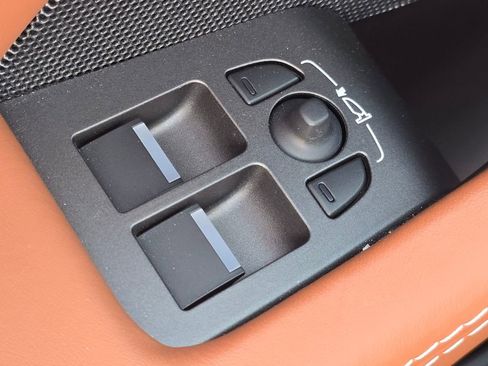 Used 2023 Jaguar F-TYPE R-Dynamic AWD/4WD image 25