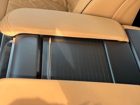New 2026 Jeep Grand Wagoneer L Summit AWD/4WD image 21