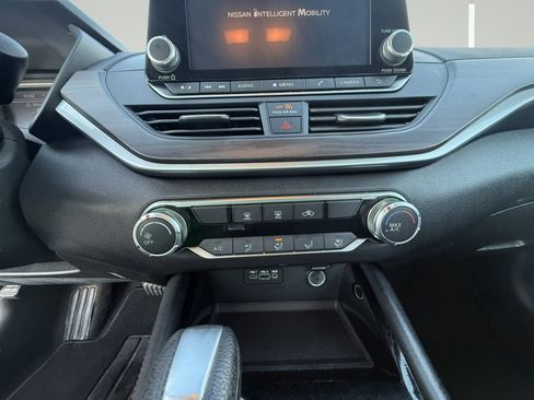 Used 2023 Nissan Altima 2.5 SV image 19