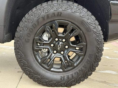 Certified 2026 Chevrolet Silverado 1500 ZR2 AWD/4WD image 10
