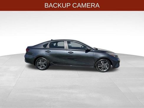Used 2024 Kia Forte LXS FWD image 8