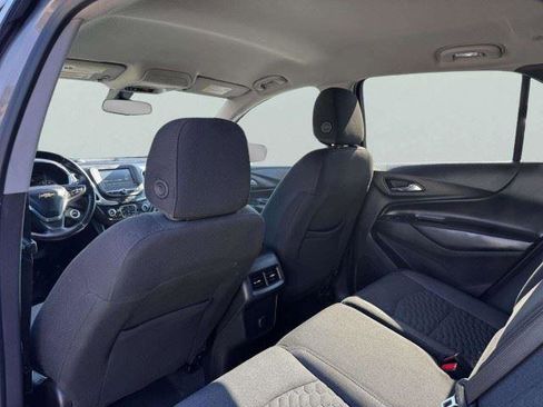 Used 2018 Chevrolet Equinox LT FWD image 38