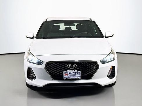 Used 2018 Hyundai Elantra GT Sport image 11
