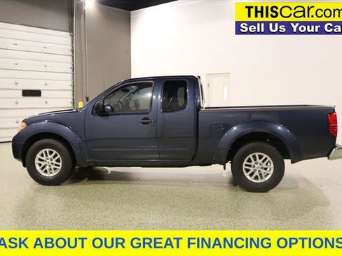 Used 2015 Nissan Frontier SV RWD image 4