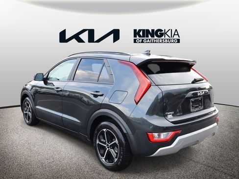 Certified 2024 Kia Niro LX FWD image 6