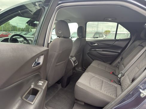 Used 2018 Chevrolet Equinox LT FWD image 29