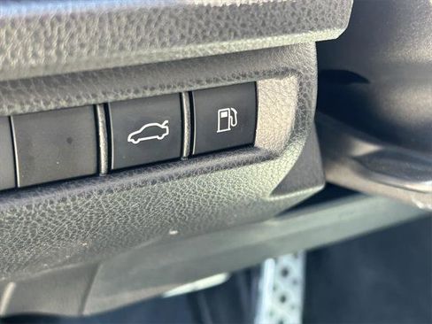 Certified 2025 Toyota Camry SE image 25