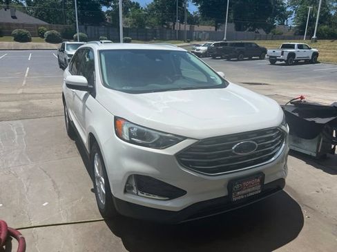 Used 2022 Ford Edge SEL w/ Convenience Package AWD/4WD image 3