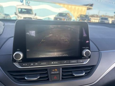 Used 2023 Nissan Altima 2.5 SR image 29