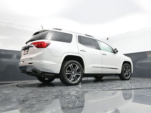 Used 2019 GMC Acadia Denali w/ Technology Package AWD/4WD image 45