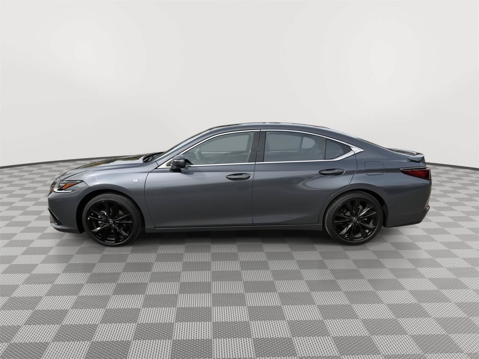 Used 2023 Lexus ES 350 F Sport w/ Accessory Package (Z2) FWD image 4