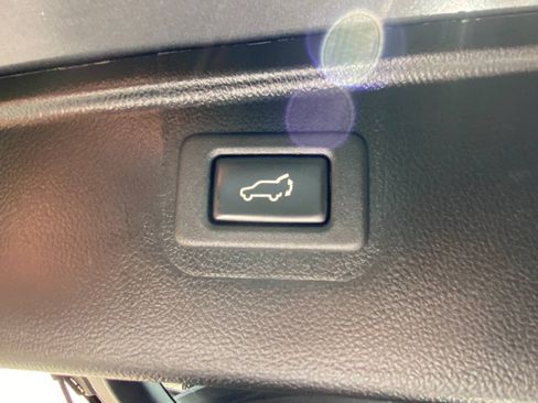 Used 2019 Subaru Outback 2.5i Limited AWD/4WD image 52