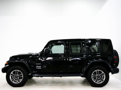 Used 2019 Jeep Wrangler Unlimited Sahara image 6