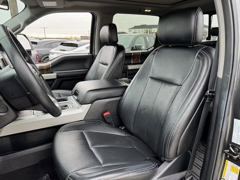 Certified 2019 Ford F150 Lariat w/ Equipment Group 502A Luxury image 15