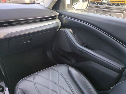 Used 2021 Ford Mustang Mach-E Select w/ Comfort/Appearance Package image 15