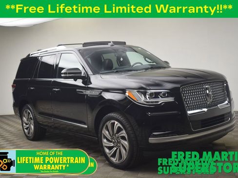 Used 2022 Lincoln Navigator Reserve RWD image 1