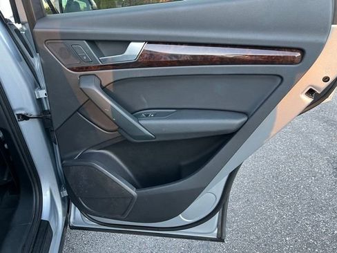 Used 2018 Audi Q5 2.0T Premium image 21