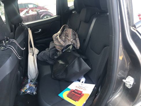 Used 2020 Jeep Renegade Altitude image 6