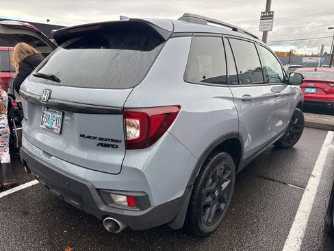 Used 2024 Honda Passport Black Edition image 3