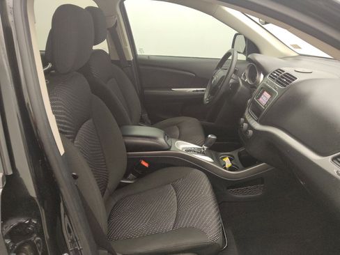 Used 2020 Dodge Journey SE FWD image 21