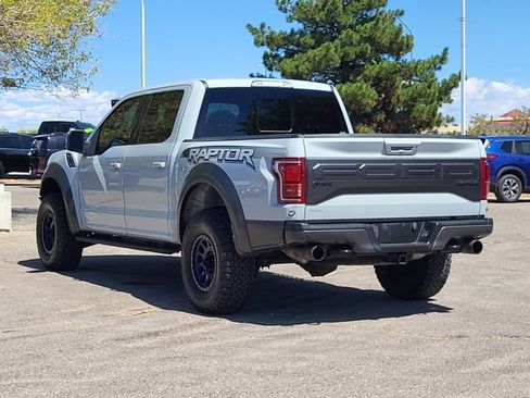 Used 2017 Ford F150 Raptor w/ Equipment Group 802A Luxury AWD/4WD image 3